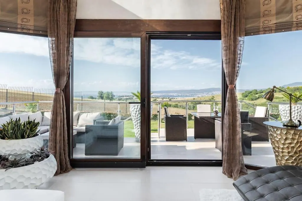Villa Plagiari Sea View Плагиарион